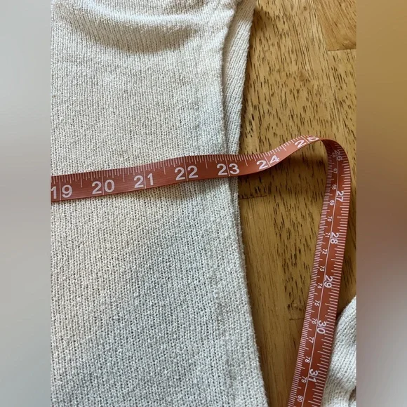 H&M Women’s Knit Boat Neck Poncho Top Off White Ties on the Side Size Large - Picture 7 of 8